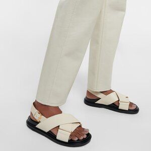 Marni Fussbett Leather Slingback Sandals EU37 Cream/Black